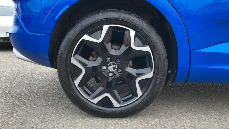 Vauxhall Grandland 1.5 Turbo D Ultimate 5dr Auto Diesel Hatchback